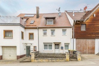 Hauptbild Gemütliches Reihenmittelhaus mit historischem Flair