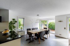 Hauptbild Neuwertige Erdgeschosswohnung inklusive Stellplätze im Herzen von Rutesheim