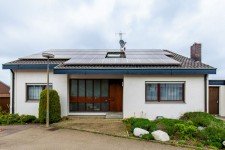 Hauptbild Schönes Einfamilienhaus mit ELW in herrlicher Aussichtslage zu kaufen! Kurzfristig beziehbar!