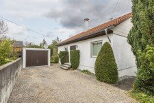 Hauptbild Kleines Einfamilienhaus mit Ausbaupotential und schönem Grundstück in idyllischer Lage zu verkaufen